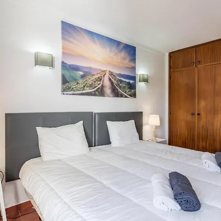 Apartamento Alba شقة *